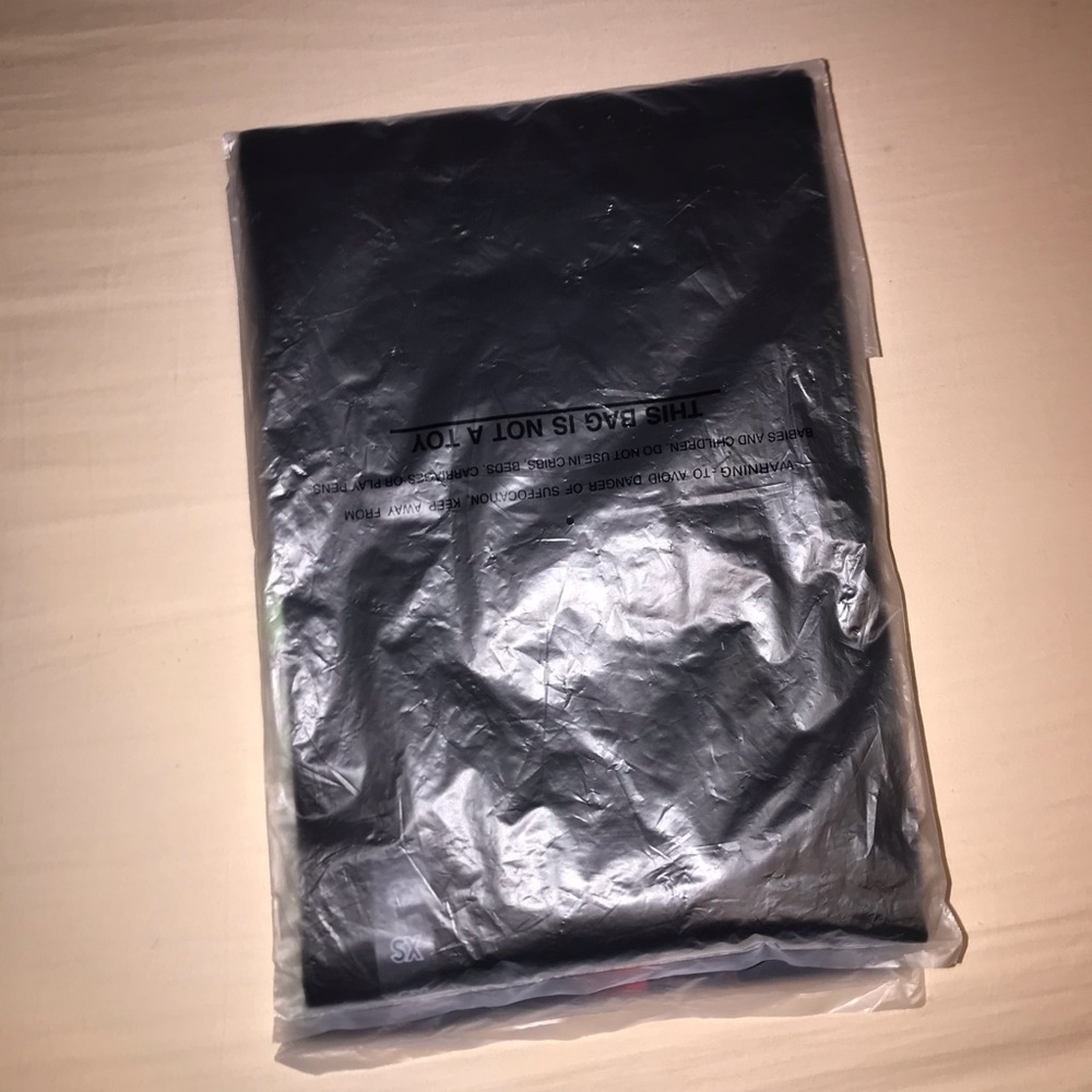 Uniqlo X Billie Eillish X Murakami Tee